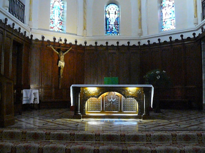 Église<br /><span class="gloock"> Saint-Charles</span>
