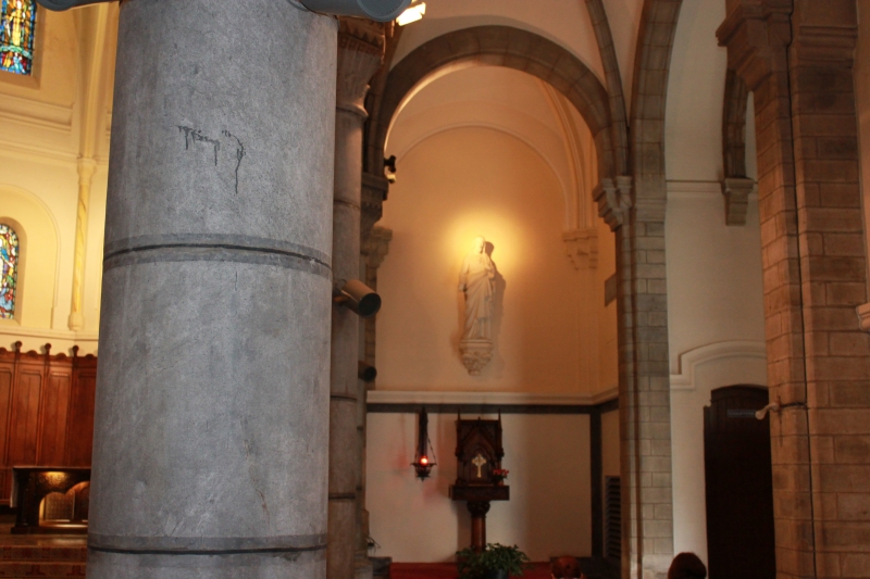 Église<br /><span class="gloock"> Saint-Charles</span>