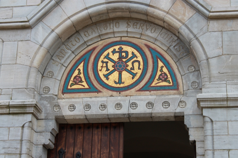 Église<br /><span class="gloock"> Saint-Charles</span>