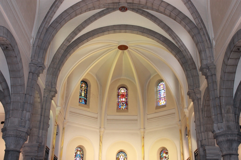 Église<br /><span class="gloock"> Saint-Charles</span>