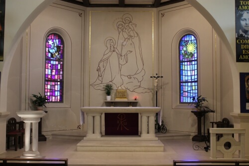 Église<br /><span class="gloock"> Sainte-Thérèse</span>
