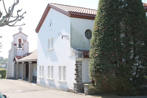Église<br /><span class="gloock"> Sainte-Thérèse</span>